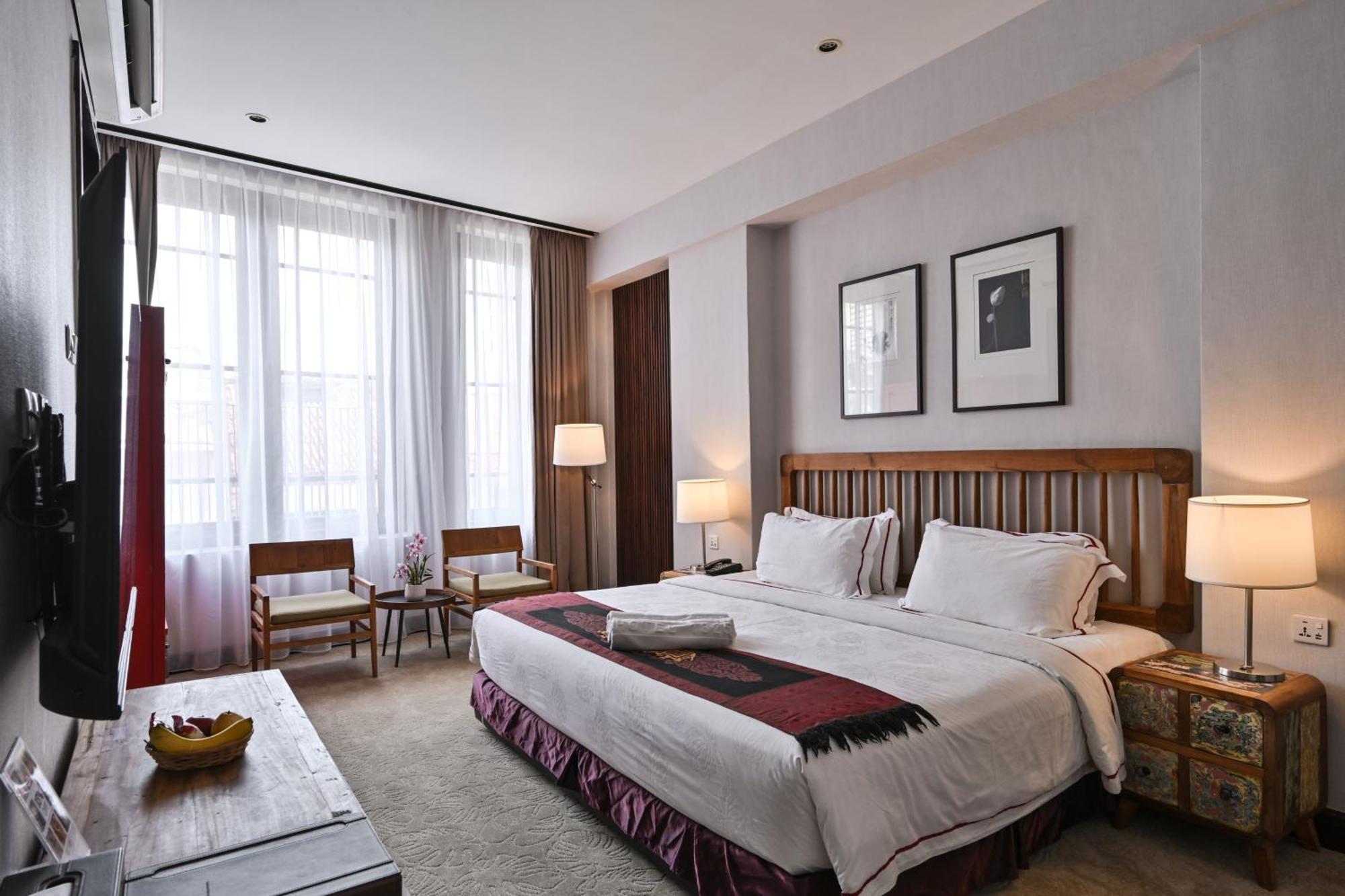 Executive Suite
